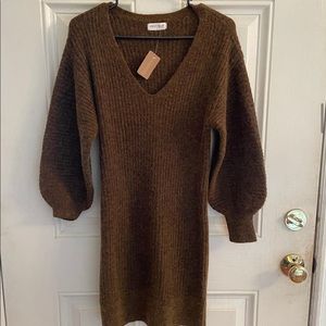 Vestique dress